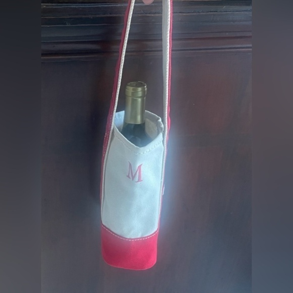 Lands End Bottle Holder 9”